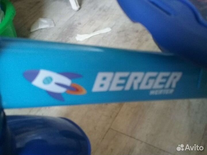 Детский велосипед с ручкой бу