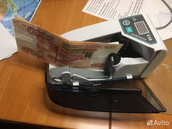 Счетчик купюр на батарейках и от сети