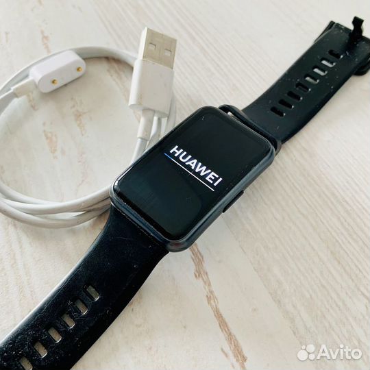 Фитнес браслет Huawei Watch Fit