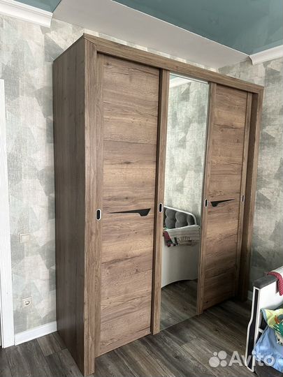 Шкаф купе с зеркалом бу