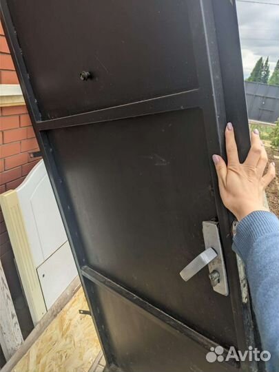 Дверь входная