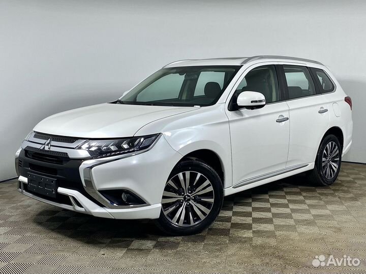 Mitsubishi Outlander 2.4 CVT, 2022, 46 км