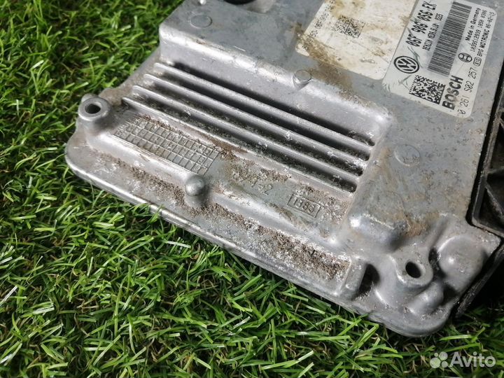 Блок управления двс Volkswagen Jetta