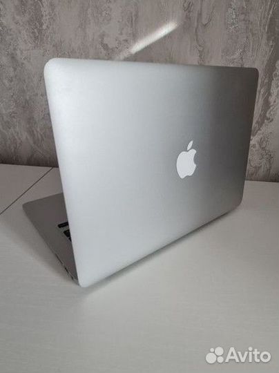 Apple MacBook Air 13 2015