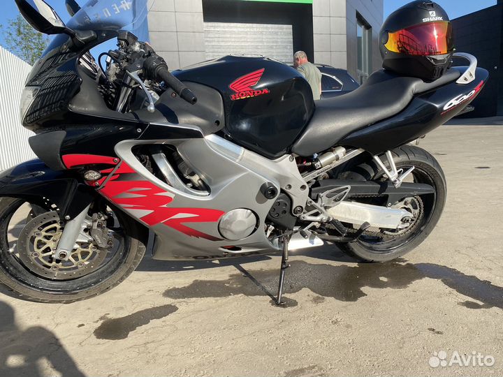 Honda CBR600 F4