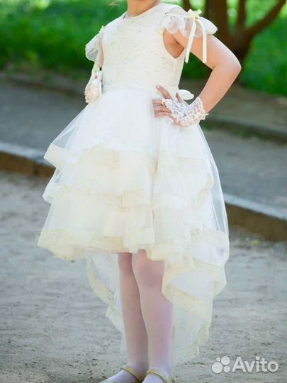 Нарядное платье