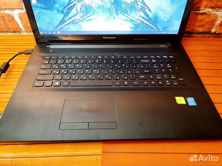Lenovo G70-80-17 Дюймов \ i5-5 gen \ 2 GB видео \