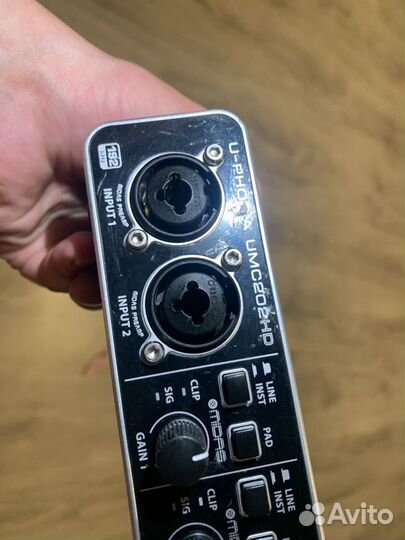 Звуковая карта behringer umc202hd