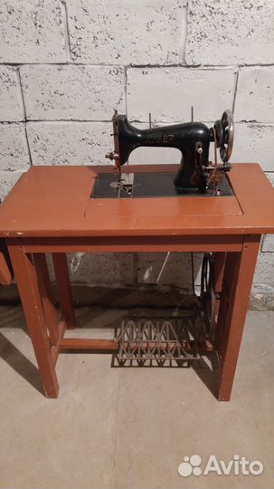 Немецкая швейная машинка Анкер