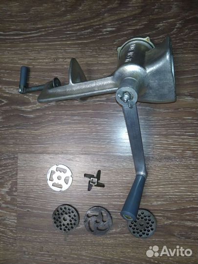 Мясорубка ручная СССР, чугун, гост 4025-83