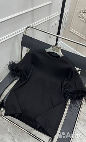 Футболка prada