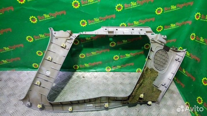 Обшивка багажника правая Mitsubishi Lancer 9