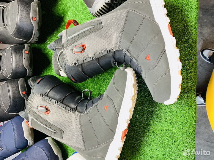 Ботинки для сноуборда Burton moto и invader