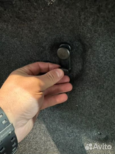 Обшивка багажника задняя правая Honda Accord CR7