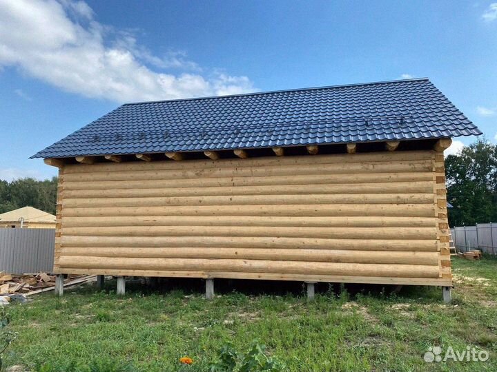 Сруб дома из бревна ручной рубки не бруса 6x9