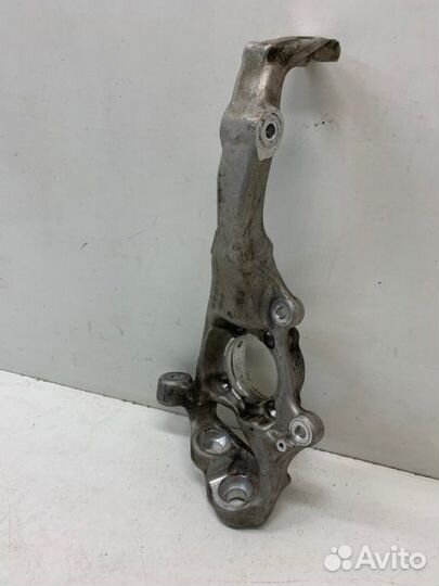 Кулак поворотный передний правый Mercedes-Benz