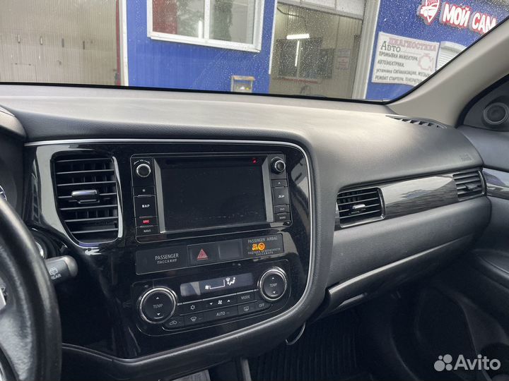 Mitsubishi Outlander 2.4 CVT, 2016, 150 000 км