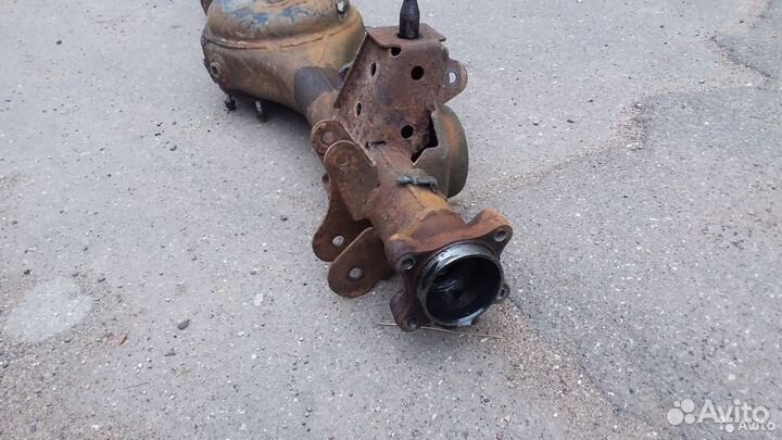 Чулок заднего моста Nissan Terrano LR50 Pathfinder