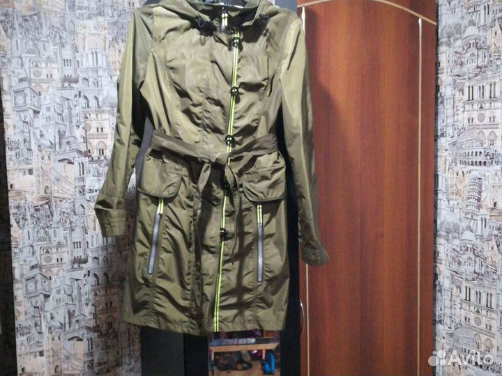 Плащ женский