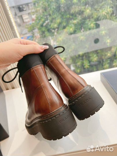 Ботинки женские Prada