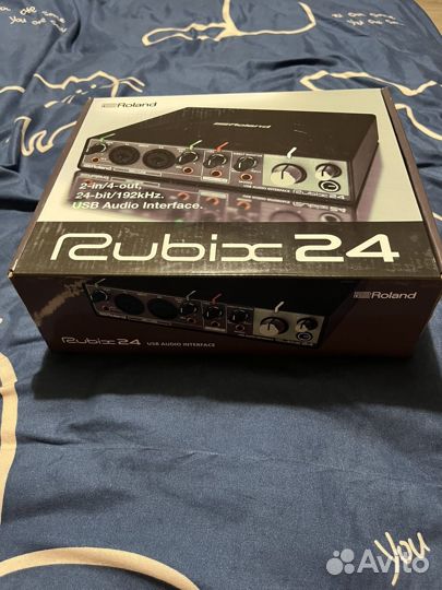 Roland rubix24 и AKG P220