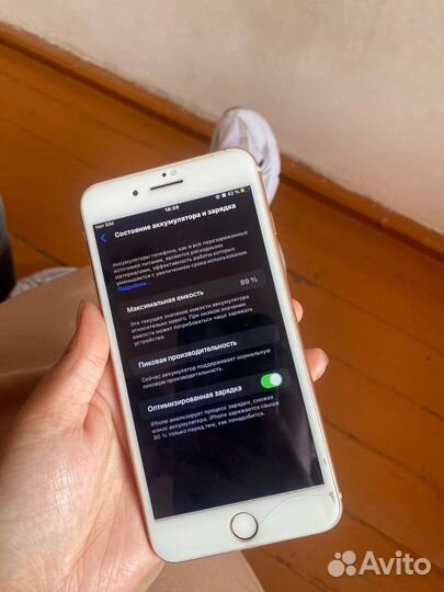 Телефон iPhone 8 plus
