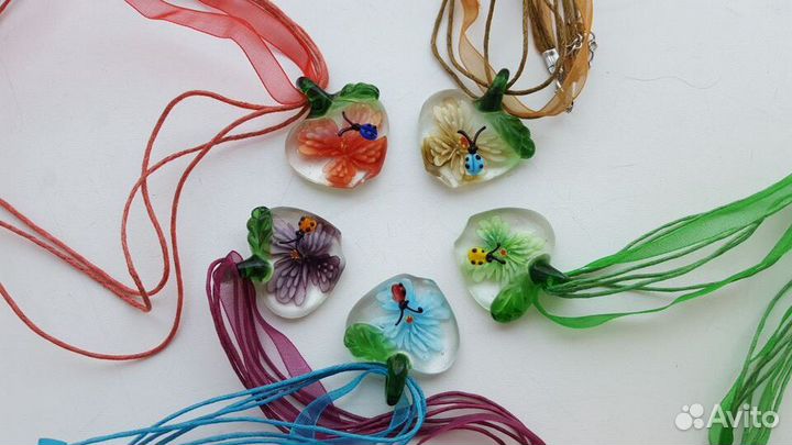 Новые подвески и кулоны