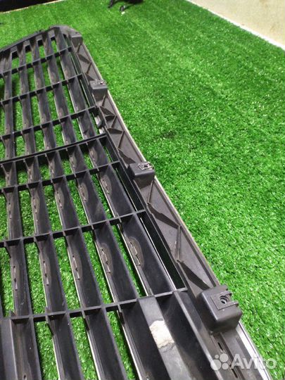 Решетка радиатора Mercedes E-Class W211 ом646.961