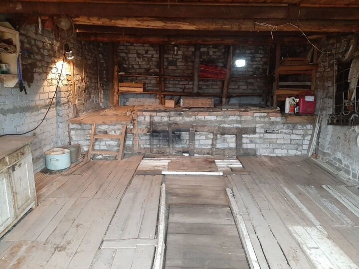 Гараж, > 30 м²