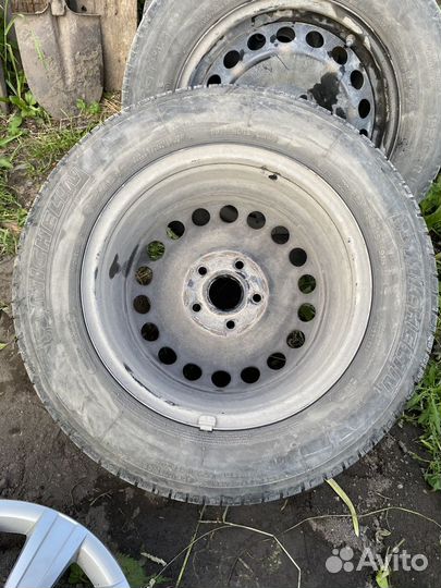 Колеса комплект штамповки с колпаками 195/65 R15