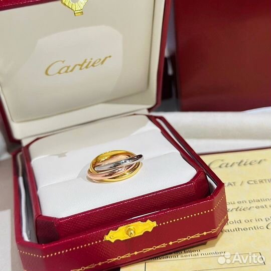 Золотое кольцо cartier trinity(премиум)