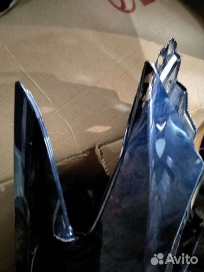 Крыло переднее правое Tayota Prius 30