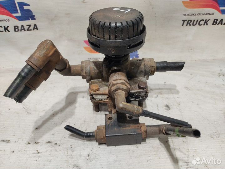 1313871 Клапан ускорительный