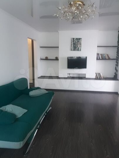2-к. квартира, 54 м², 2/5 эт.