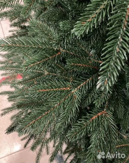 Елка искусственная