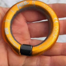 Кольцо соединительное. Petzl Open Ring