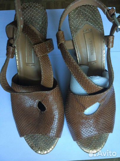Босоножки р.39 Uterque