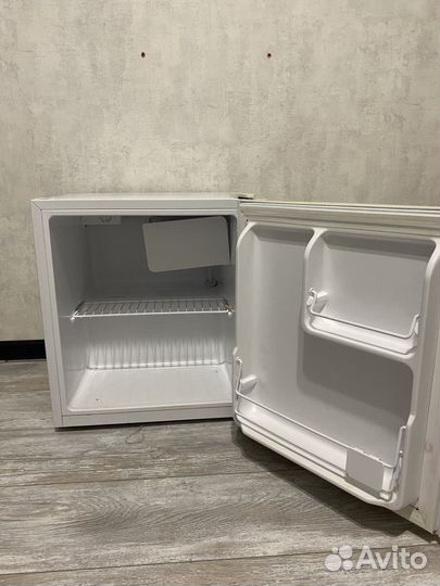 Холодильник Leran SDF 107 White