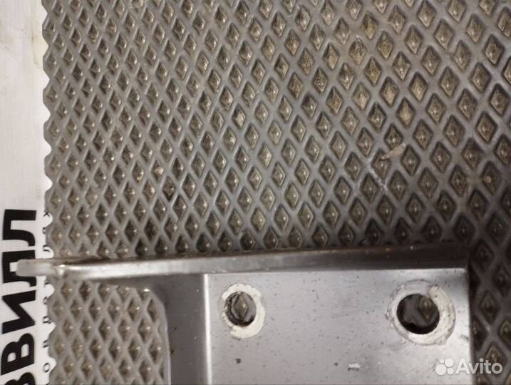 Крепление амортизатора Volvo FH4