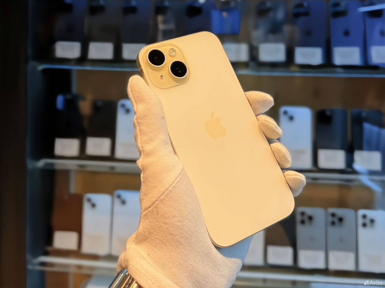 iPhone 15, 256 ГБ