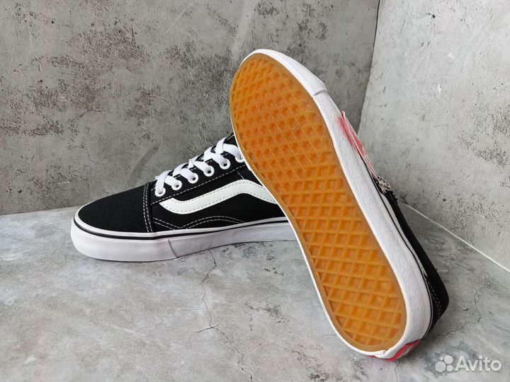 Кеды Vans с белой подошвой