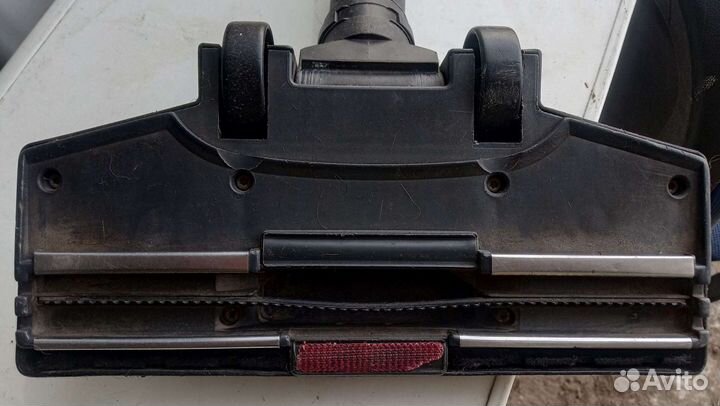 Трубка со щеткой для пылесоса