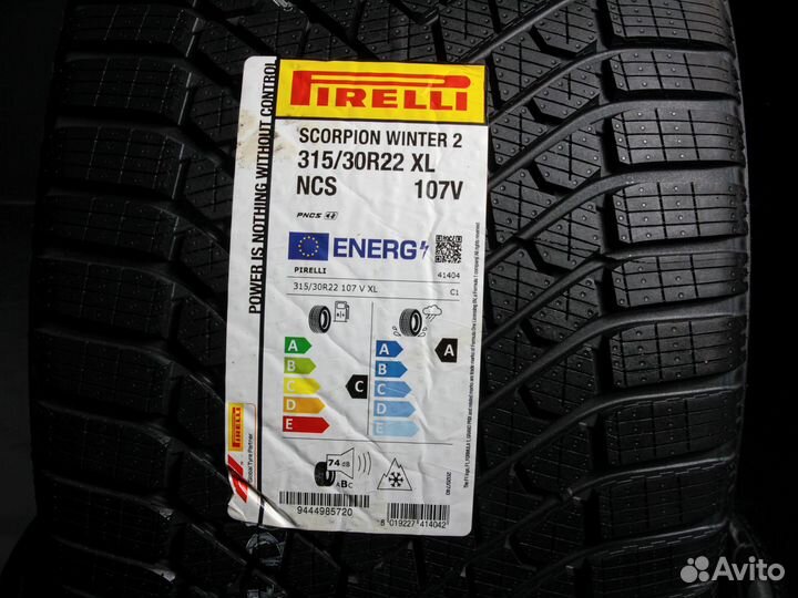 Pirelli Scorpion Winter 2 315/30 R22 и 275/35 R22 114V