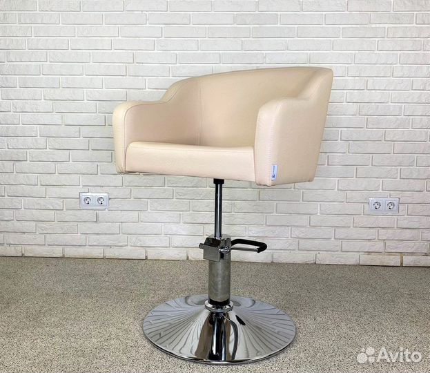 Парикмахерское кресло Alba beige DL-2683