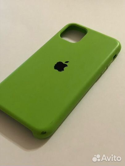 Чехол на iPhone 11