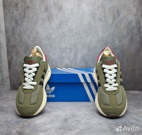 Кроссовки Adidas