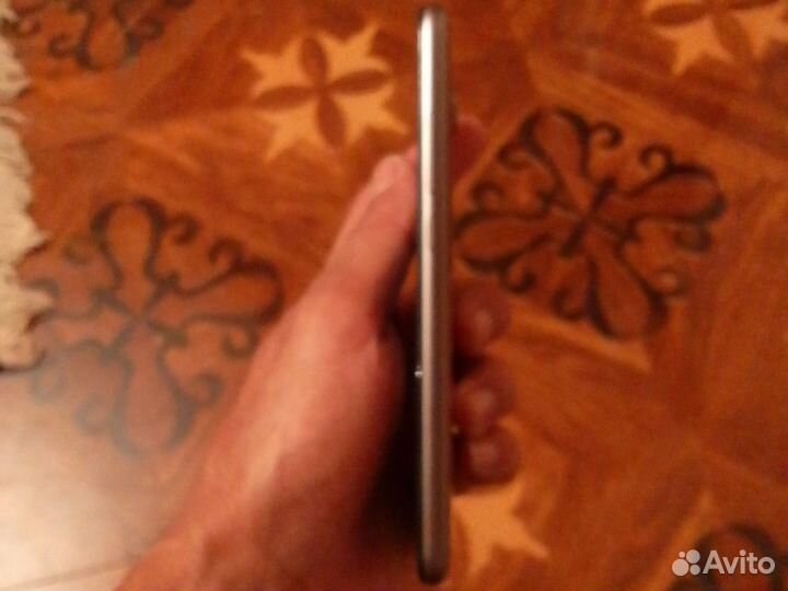 Телефон honor 5