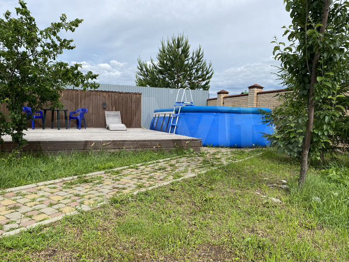 Коттедж 500 м² на участке 10 сот.