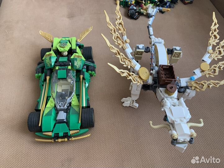 Lego минифигурки одним лотом