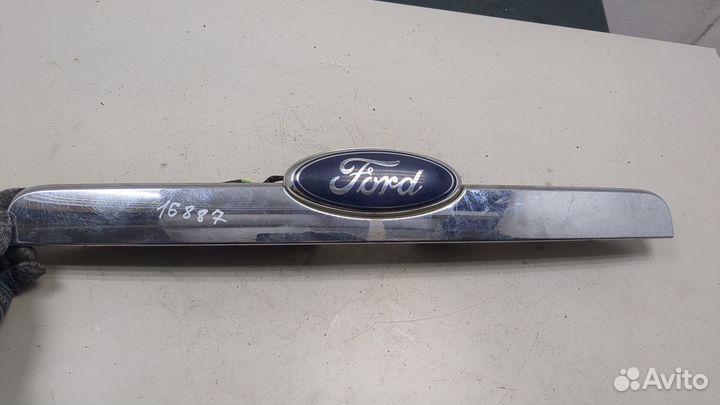 Подсветка номера Ford Explorer, 2006